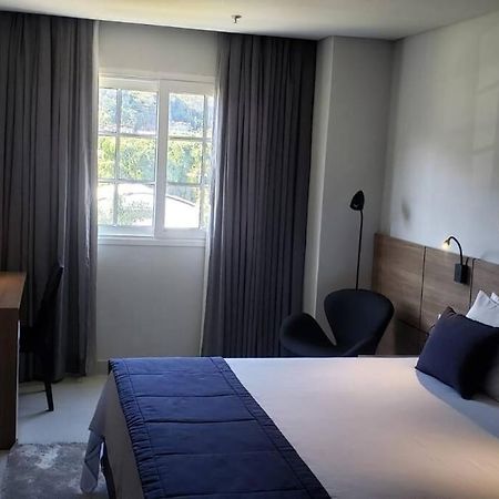 Suite Granja Brasil Alto Padrao เปโตรโปลิส ภายนอก รูปภาพ